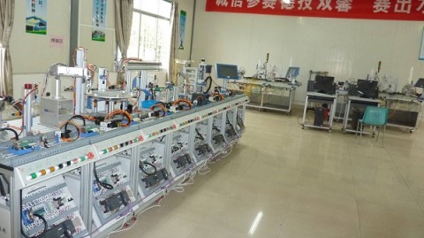 困扰你的实验室工装设计通风噪音和预算失控？这篇工装设备设计方案帮你将1000平实验室总成本精准控制在65万内